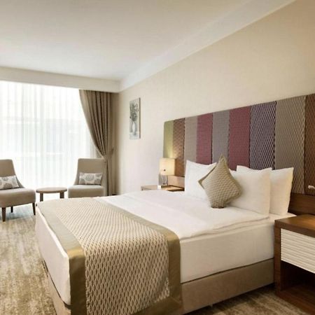 Готель Ramada By Wyndham Gemli̇K Gemlik Екстер'єр фото