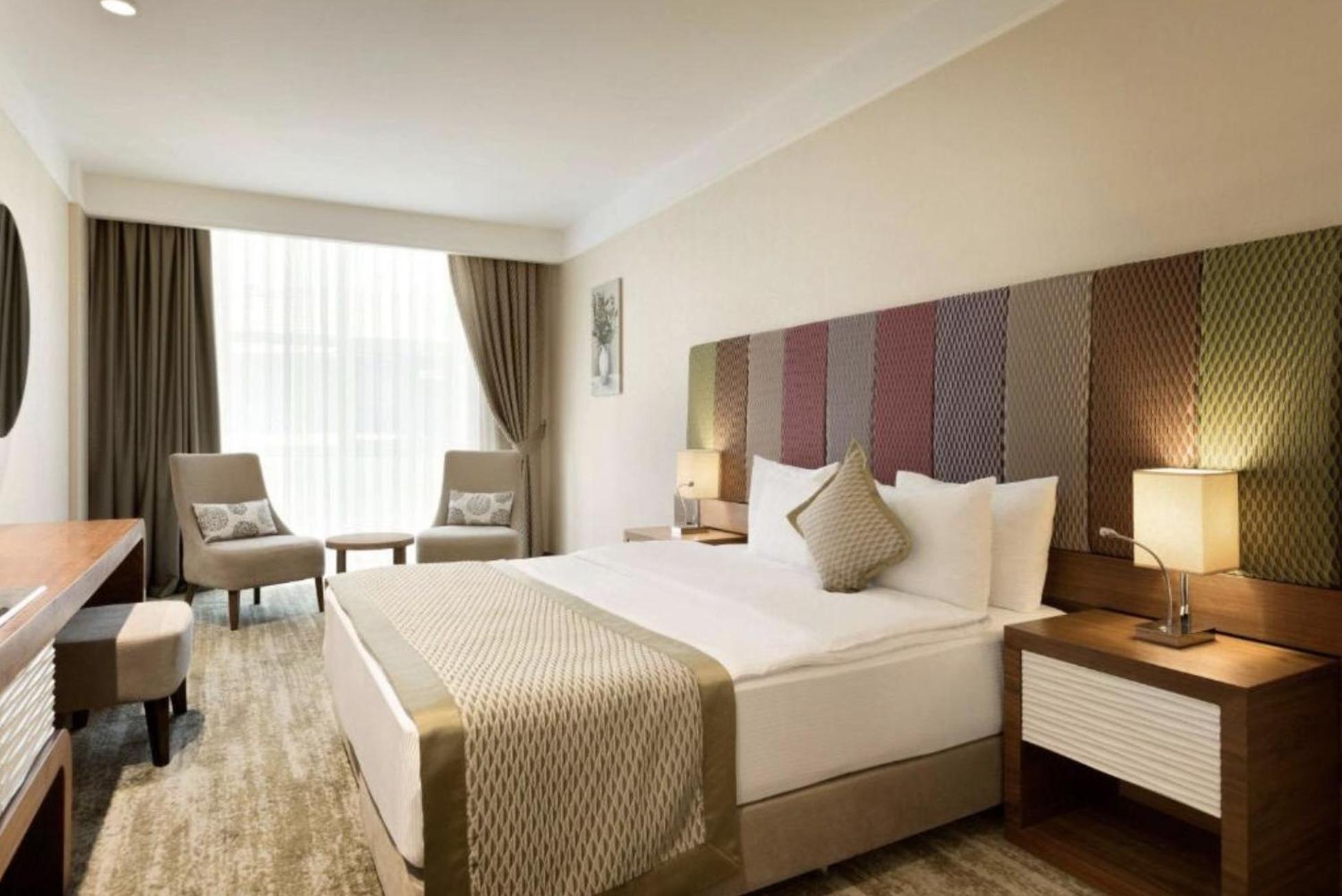 Готель Ramada By Wyndham Gemli̇K Gemlik Екстер'єр фото
