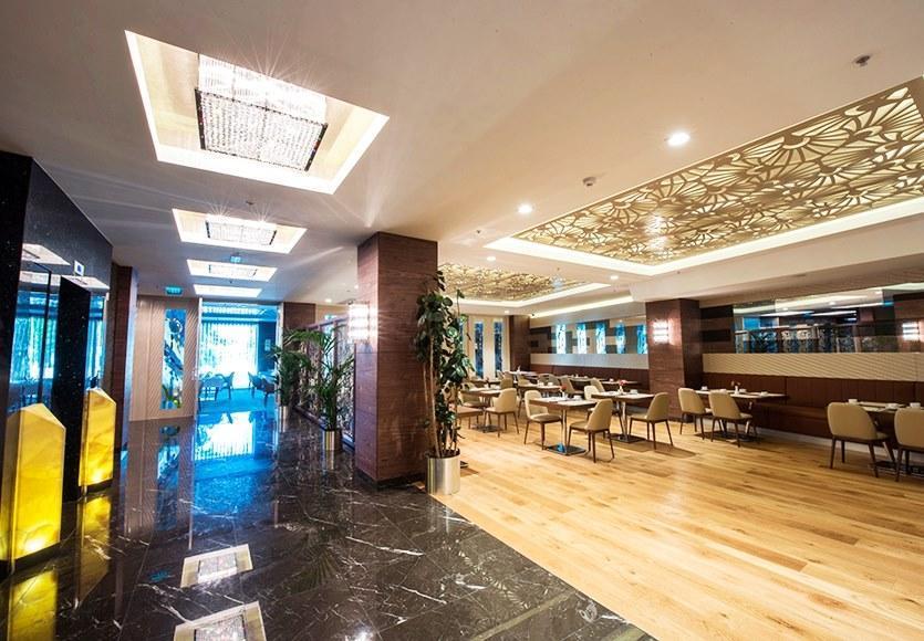 Готель Ramada By Wyndham Gemli̇K Gemlik Екстер'єр фото